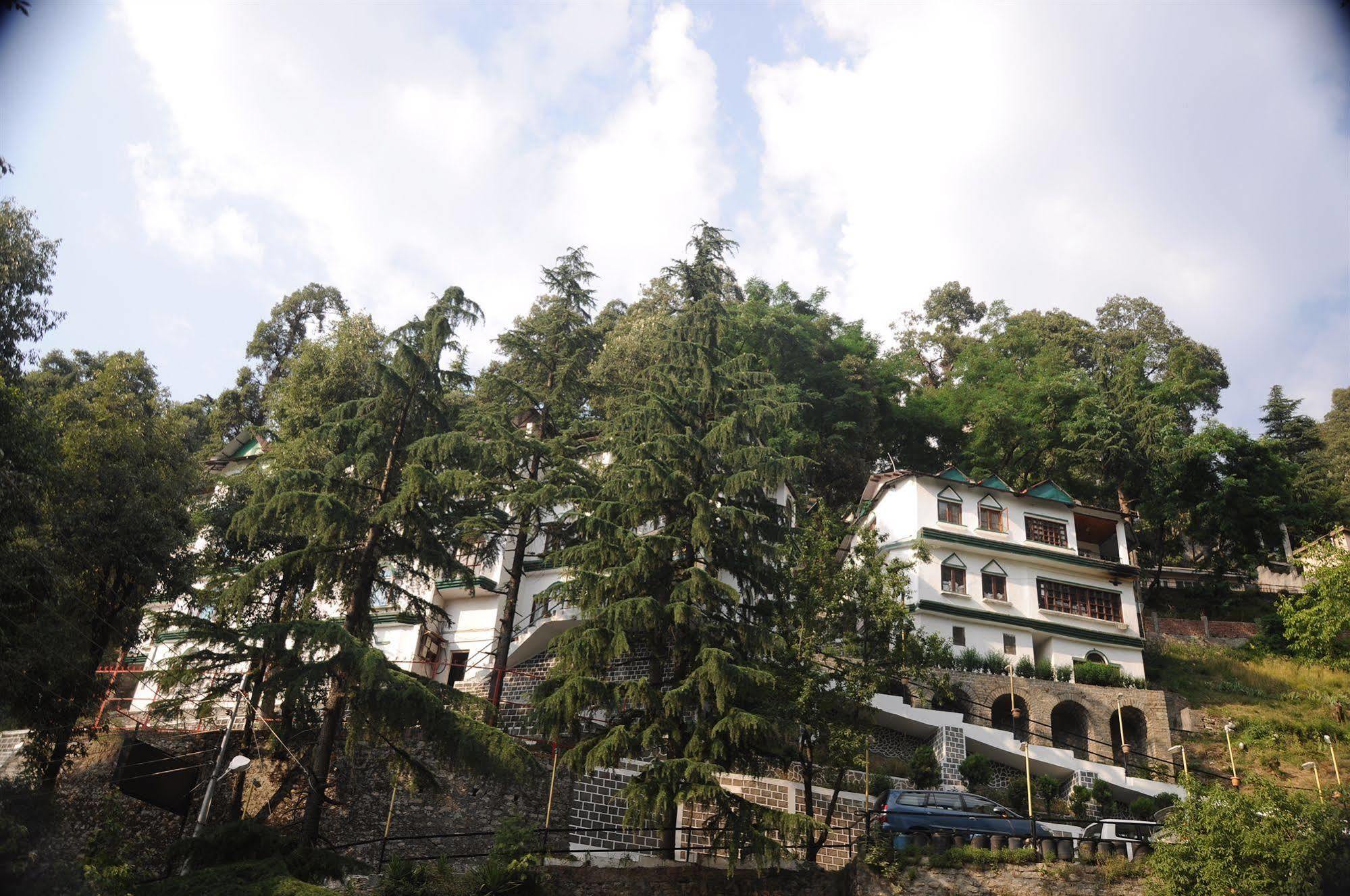 Beyond Stay Lall Ji Tourist Resort Dalhousie Exterior foto